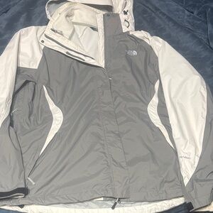 The North Face Women's Gray and Cream Ski Jacket